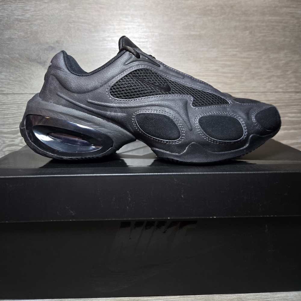 Women's Nike Air Max Muse Black Anthracite HQ1831-001 NEW With Box Size 8.5
